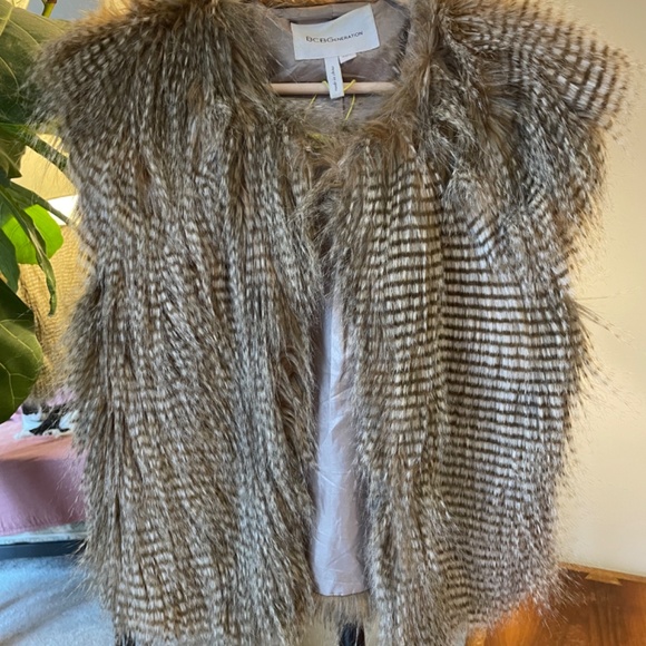Jackets & Blazers - BCBGeneration XS/S Faux Fur Vest